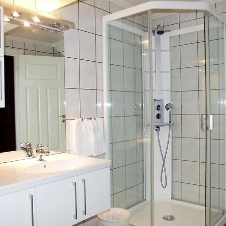 - Unike Hotel